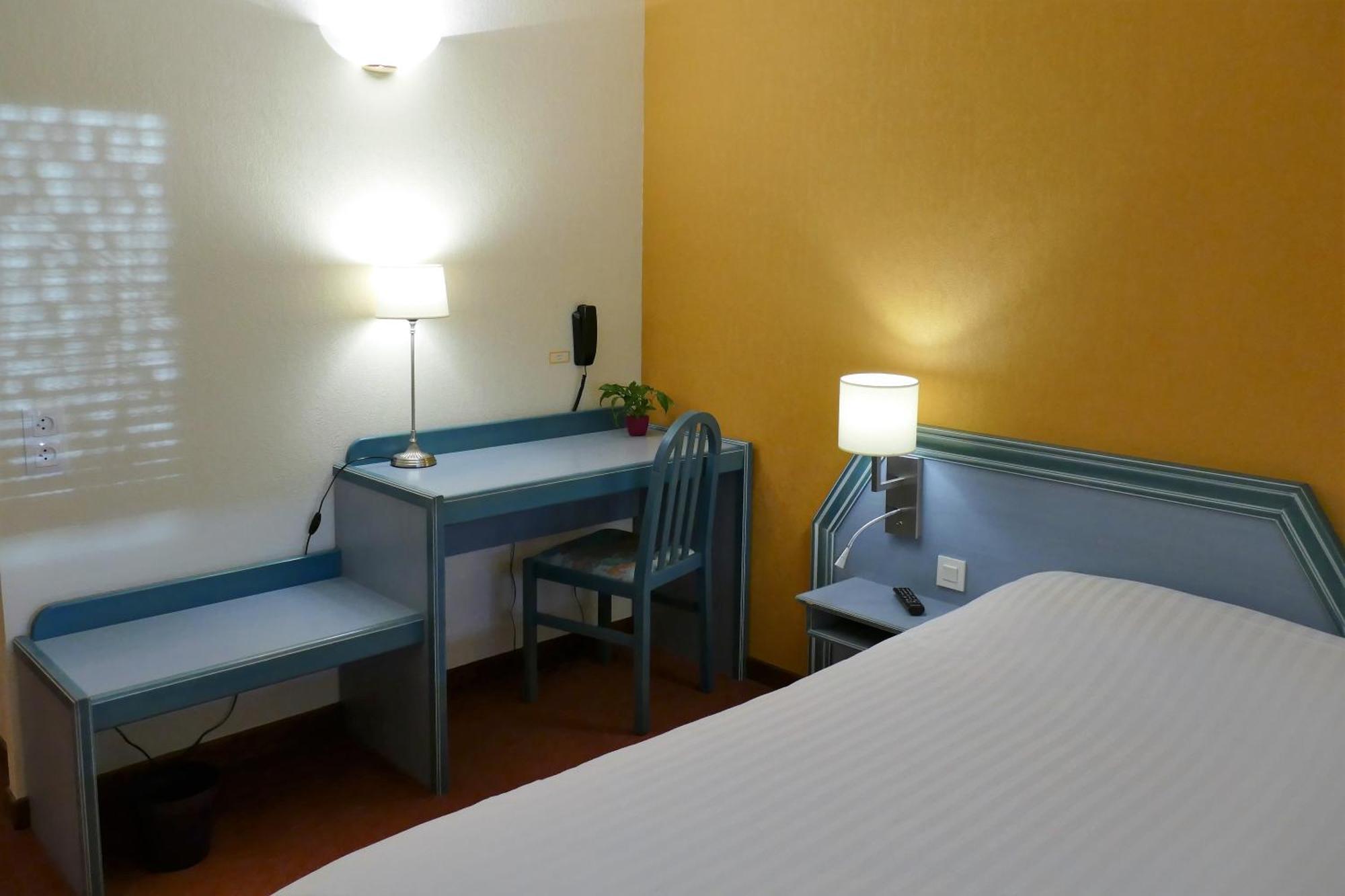 Au Relais De L'Ill Hotel Sermersheim Room photo